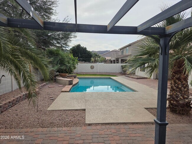 Building Photo - 7809 S 18th Way