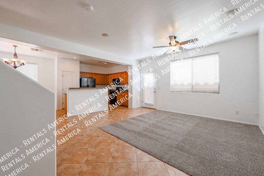 Building Photo - 591 S Buena Vista Ct