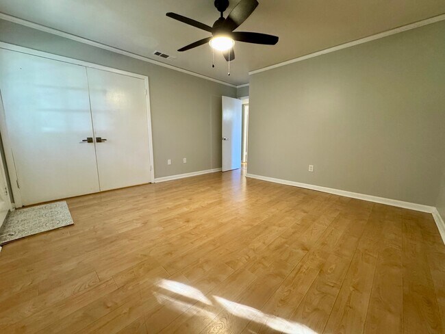 Building Photo - 134 Hwy Dr