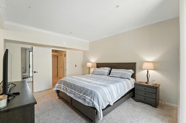 Building Photo - Furnished 2-Bed, 2-Bath Condo in Gainey Ranch