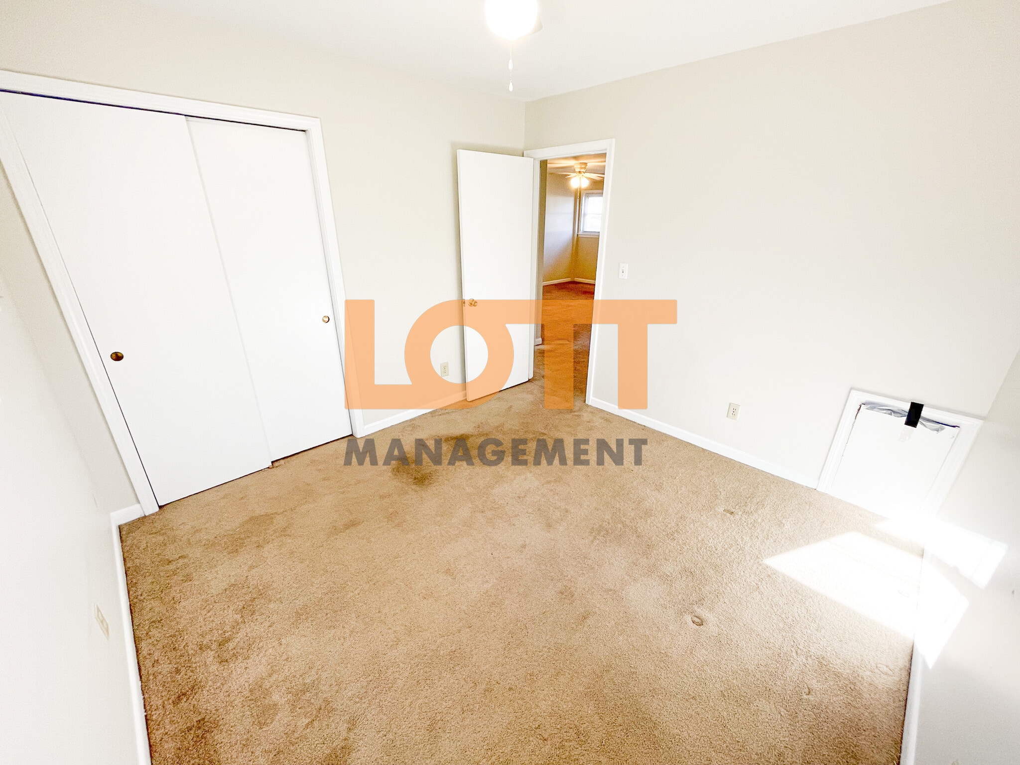 Building Photo - 2404 E Lee Rd