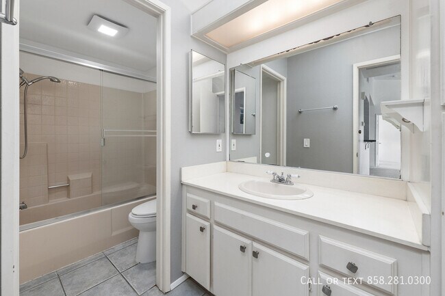 Building Photo - 9458 Twin Trails Dr