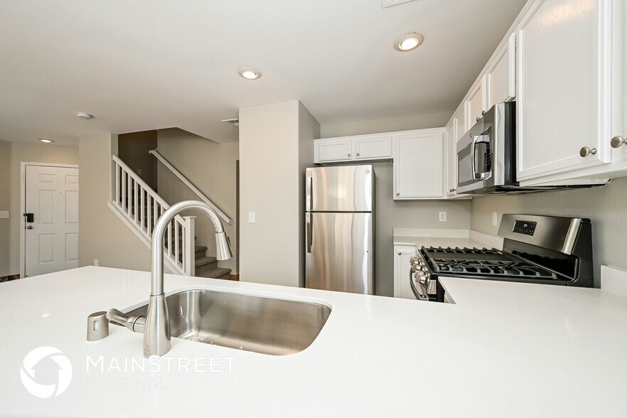 Building Photo - 7270 Morrison St