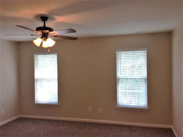 Building Photo - 6240 Red Clover Lane