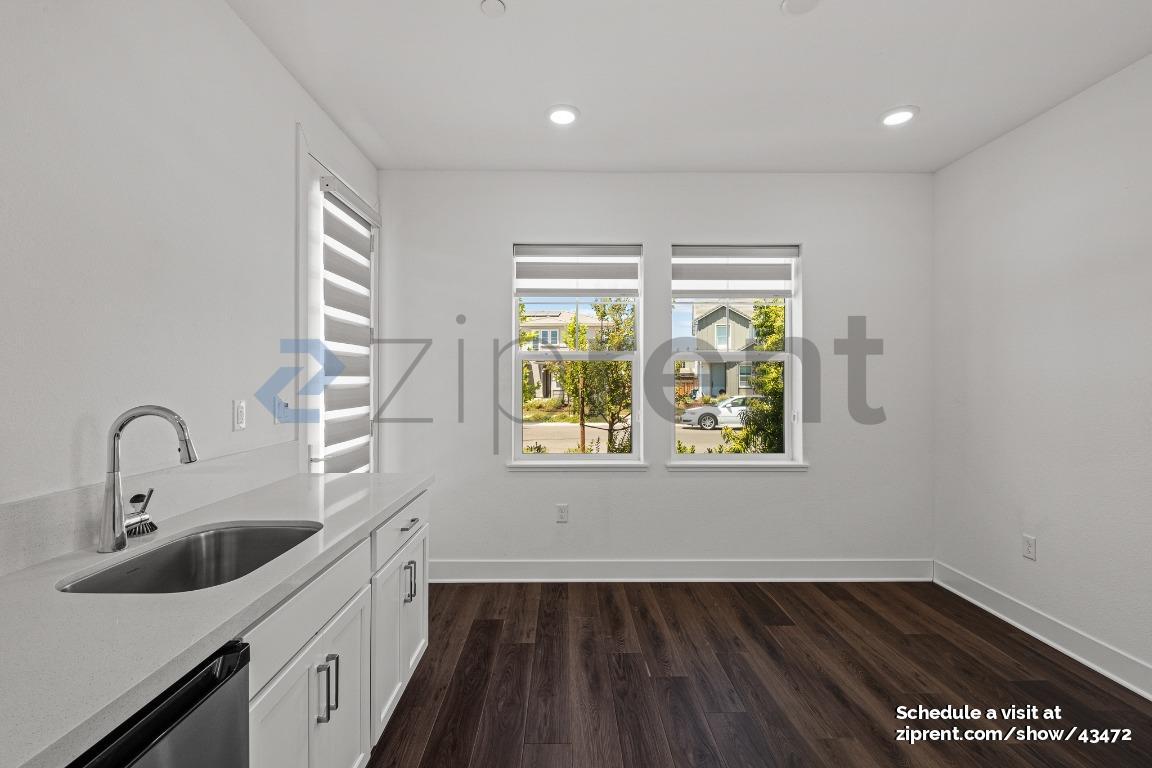 Building Photo - 2672 Goodland Ct