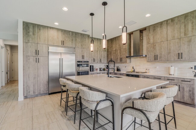 Building Photo - 8283 Royal County Down Rd