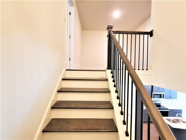 Building Photo - 389 Auburn Valley Wy