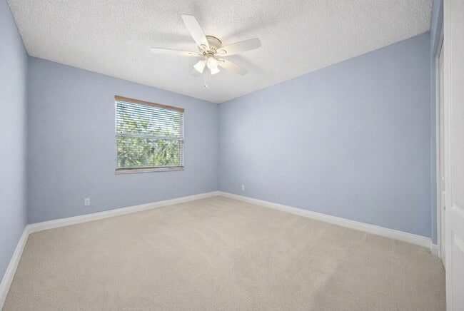 Building Photo - 18051 Rhumba Way