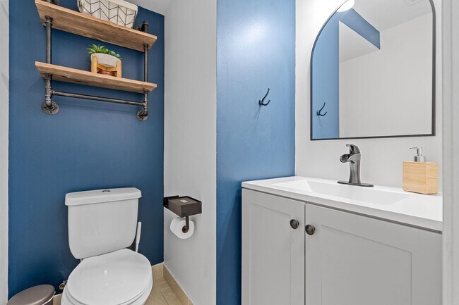 Building Photo - 4945 NW 48th Terrace