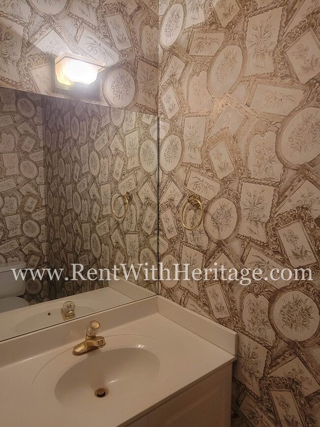Building Photo - WOW!!!!!...PRETIGIOUS HOME IN CHAPEL CROSS...