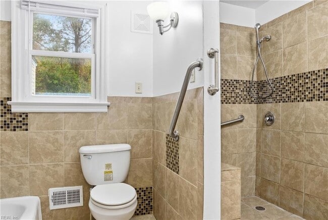 Building Photo - 1486 Old Virginia Beach Rd