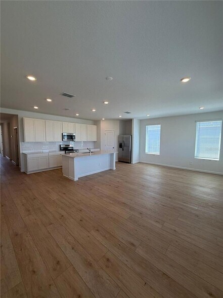 Building Photo - 5525 Morant Bay Path