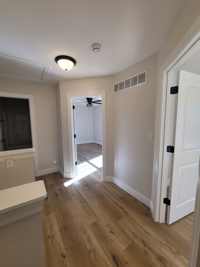 Building Photo - 2585 Casa Cir