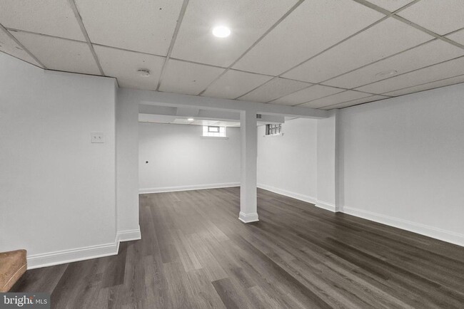 Building Photo - 215 Dolores Dr