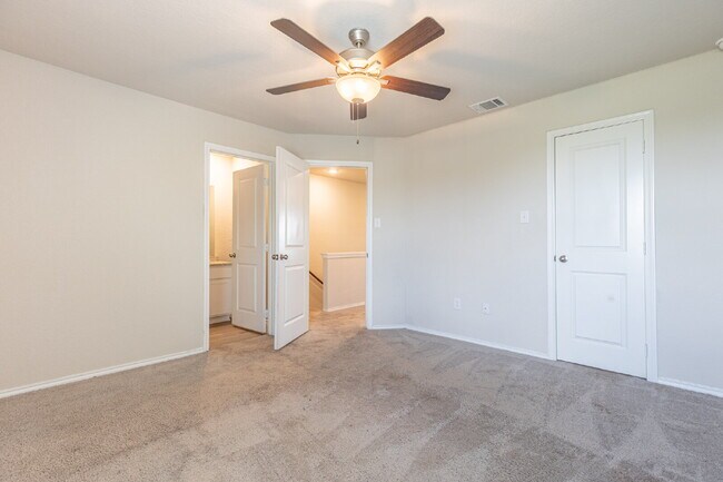 Building Photo - 8723 Key Windy Way