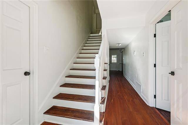 Building Photo - 3816 Riverland Dr