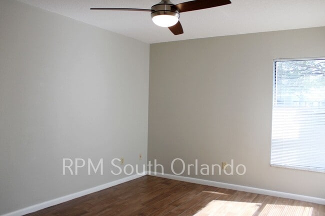 Building Photo - Two bed and Two bath Condo by Mall of Mill...