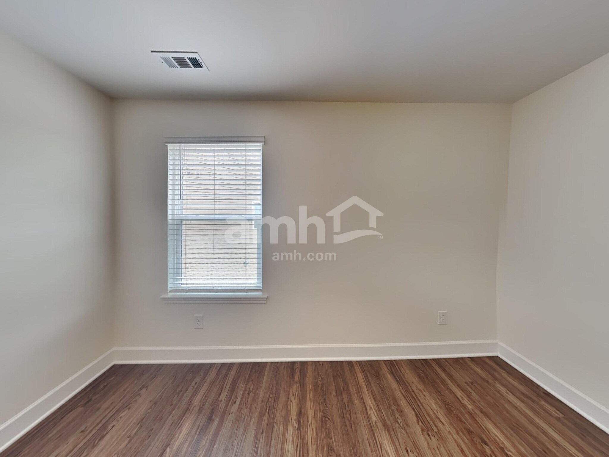 Building Photo - 5298 Lake Maxwell Dr