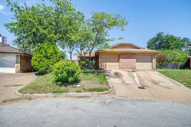 Building Photo - 4517 Compass Ct