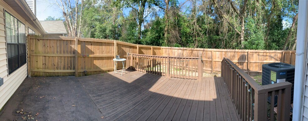 Deck/Yard - 812 Ashlyn Forest Dr