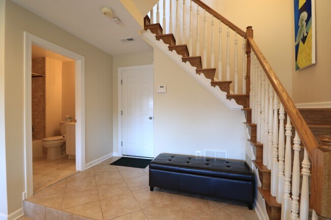 Building Photo - "Coming Soon" Luxury 4 Level Picturesque T...