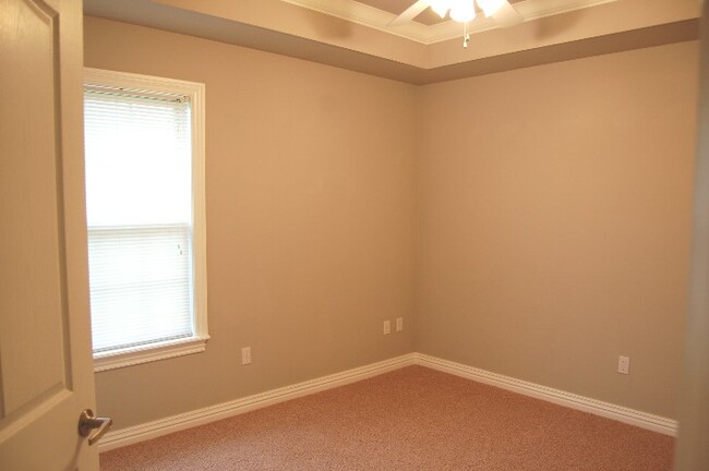 2nd bedroom - 6210 W Milliken Bnd