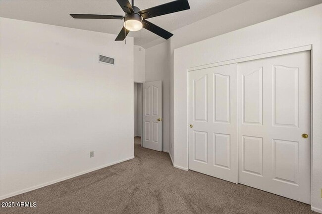 Building Photo - 5709 E Gelding Dr