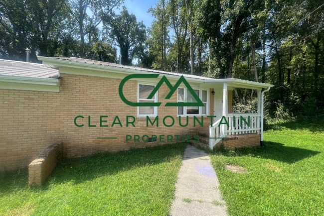 Primary Photo - BEAUTIFULLY RENOVATED 2BRM 1BTH HOME MINUT...