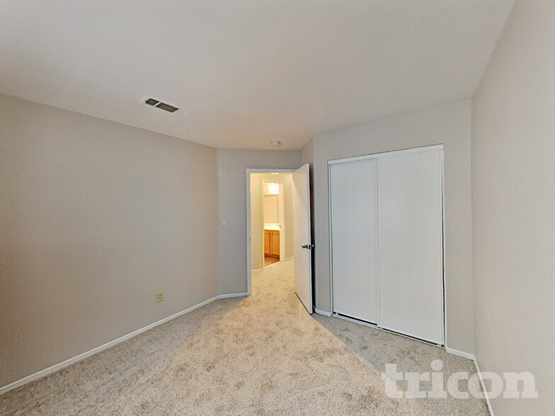 Building Photo - 6667 Whistling Swan Way