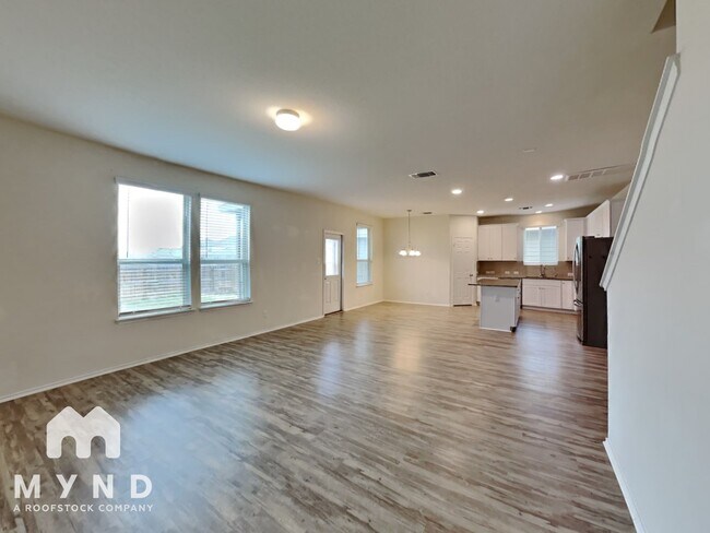 Building Photo - 113 Kildeer Pass