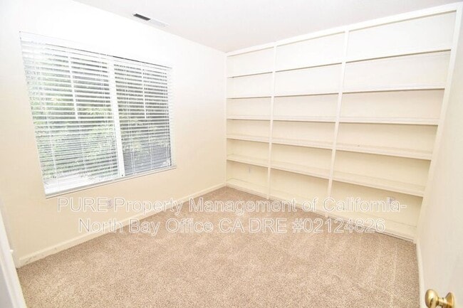 Building Photo - 7116 Marsh Way