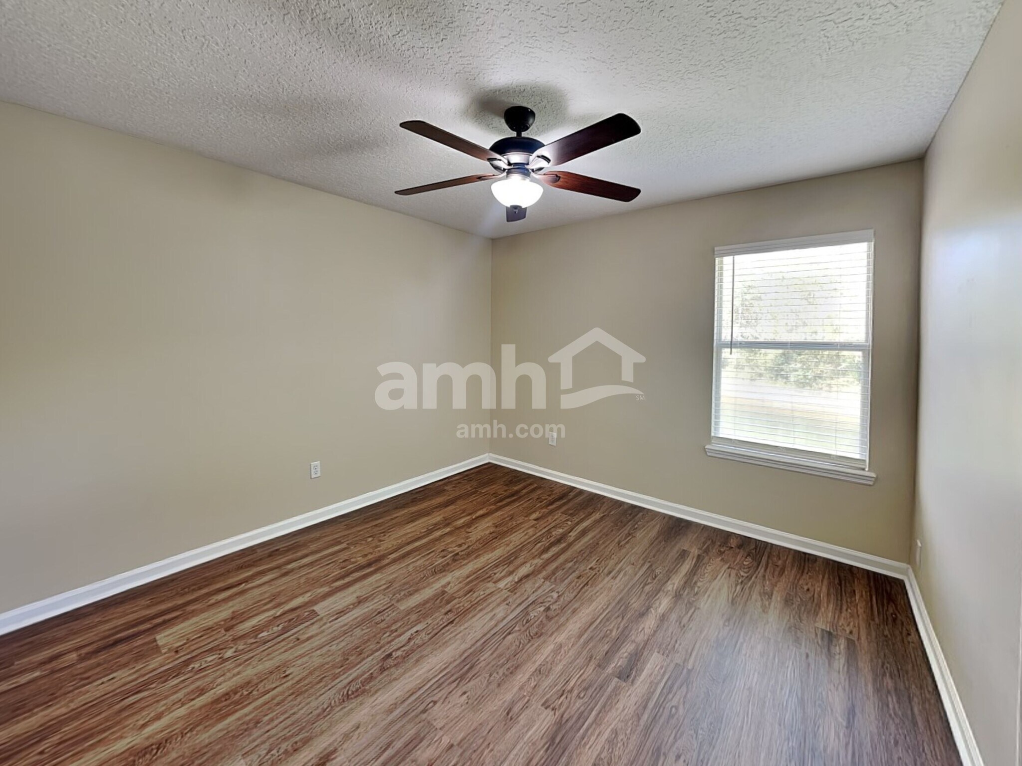 Building Photo - 729 Porto Cristo Ave