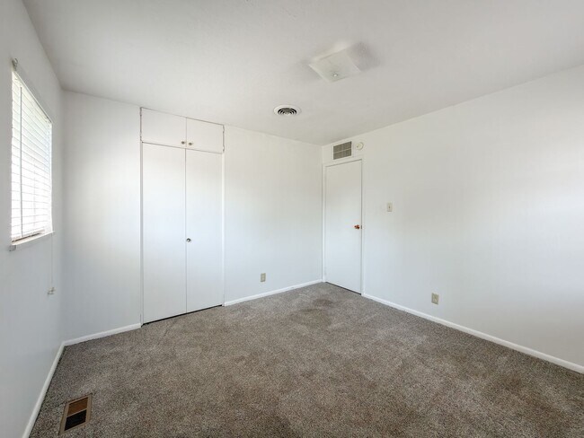 Building Photo - 7712 Colony-