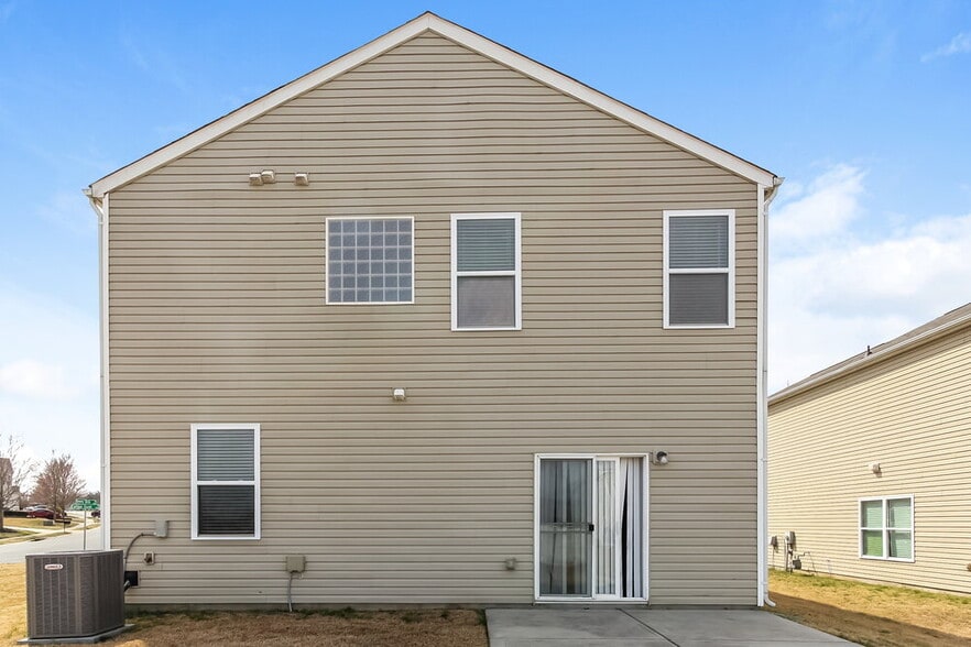 Building Photo - 9202 Cotton Gum Rd