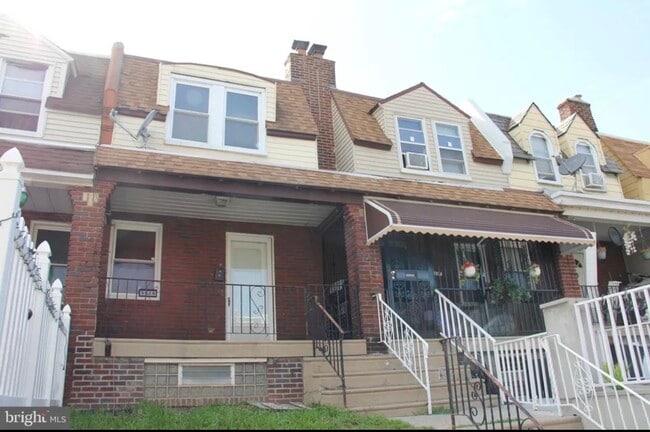 Building Photo - 3926 Howland St
