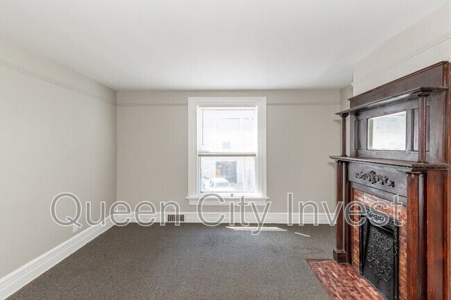 Building Photo - 115 E Foraker St