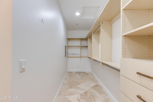 Building Photo - 4110 N 47th St