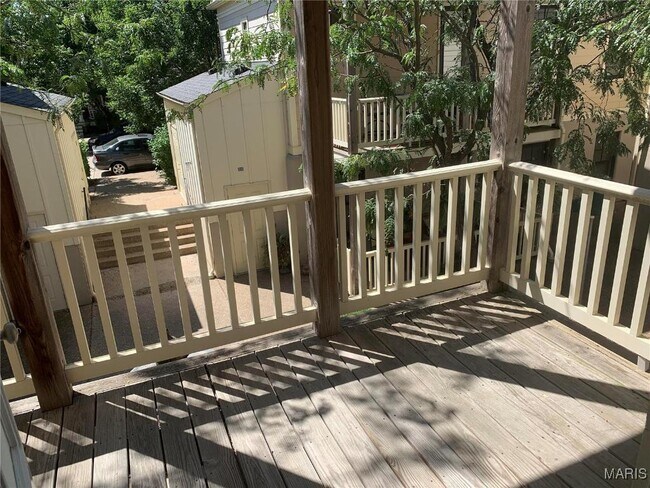 Building Photo - 3410 E Lime Kiln