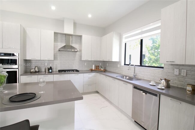 Building Photo - 4349 NW 81st Ave