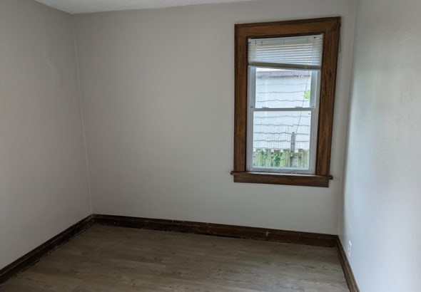 Building Photo - Newly Renovated 3-Bedroom Apartment in Michigan City - $1095