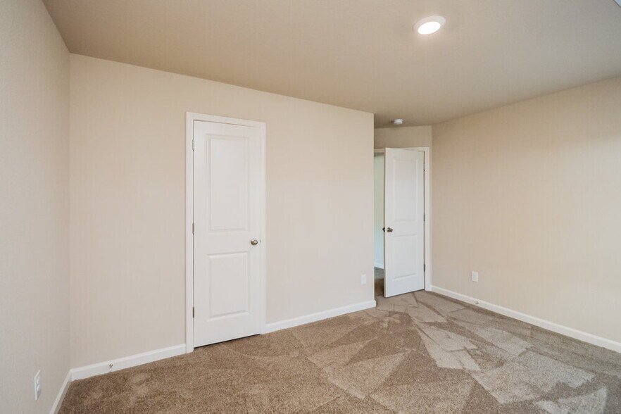 Building Photo - 532 Moline Way