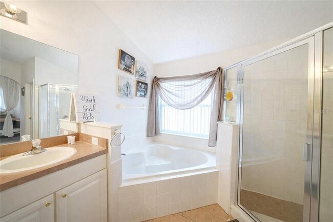 Building Photo - 4742 Cumbrian Lakes Dr