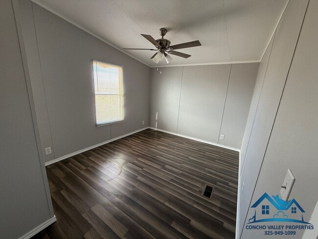 Building Photo - For Sale or Rent-to-own - 3 Bed/ 2 Bath on One Acre in Grape Creek