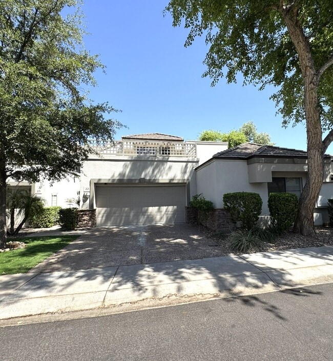 Building Photo - LUXURY LAKEFRONT GAINEY RANCH TOWNHOME WITH GOLF COURSE VIEWS – RESORT STYLE SCOTTSDALE LIVING!