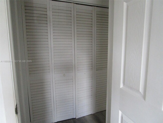 Building Photo - 8101 SW 24th Ct