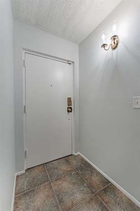 Building Photo - 5503 Pokeweed Ct