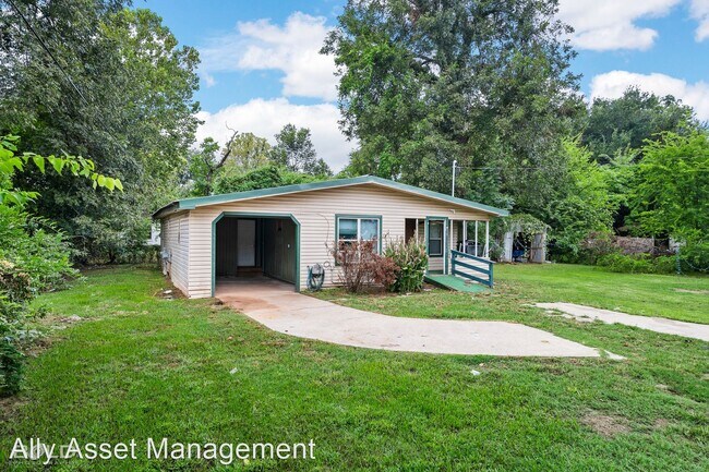Building Photo - 4 br, 1 bath House - 2612 Hoyer St