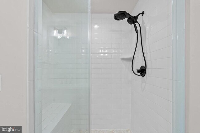 Building Photo - 5284 Ridgeview Retreat Dr