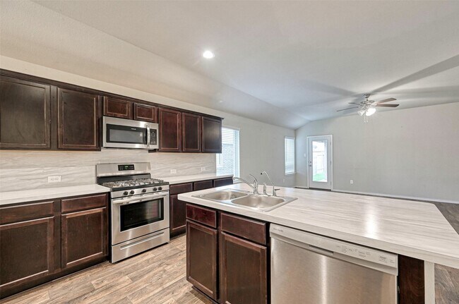 Building Photo - 15506 Bosque Viejo Trl