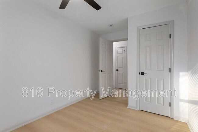 Building Photo - 12516 13th St